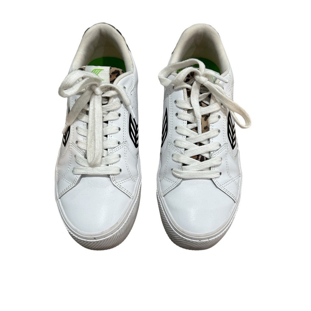 Cariuma Salvas Sneaker - Women’s size 9.5
